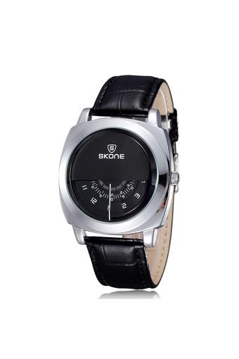 HYK Jam Tangan Pria - Silver - Strap Kulit - 5017  