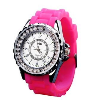 Lady's Fashion Quartz Watch Enchased Diamonds Wristwatch(Red)(INTL)  