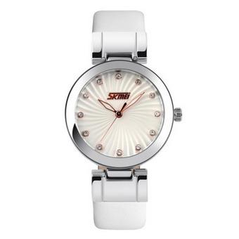 Lady's Tide Quartz Watch Enchased Diamonds Fashion Wristwatch (White)(INTL)  