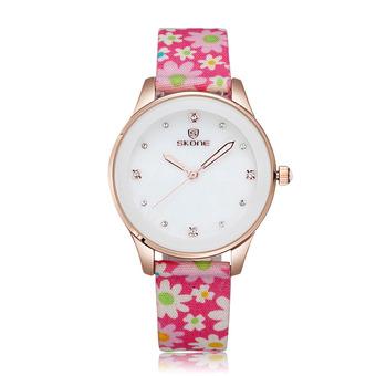 SKONE Small fresh ladies temperament table new fashion watch luminous Diamond Ladies Watch chrysanthemum pattern-Pink (Intl)  