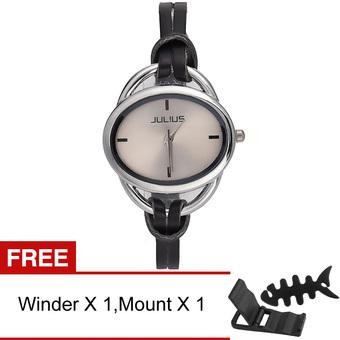 Yika Fashion Women Leather Strap Roman Numerals Quartz Watch+Free Cute Gift (Black) - Intl  